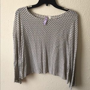 Patterned long sleeve blouse